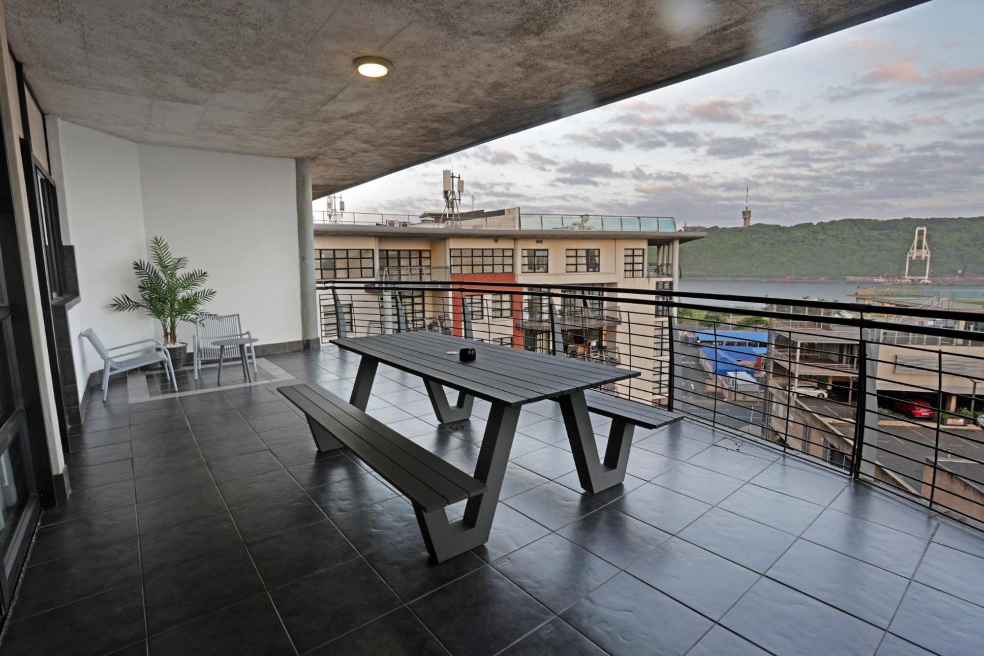 דורבן Stay At The Point - Peaceful Plentiful Penthouse מראה חיצוני תמונה